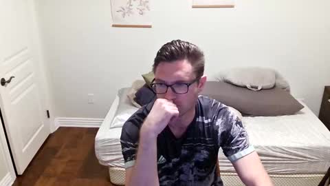 Snapshot of timelord157501 chatting on 11-12-25, 02:34 TimeLordRaps online show from 11-12-25, 02:34