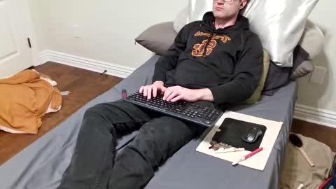 Snapshot of timelord157501 chatting on 11-14-25, 04:28 TimeLordRaps online show from 11-14-25, 04:28