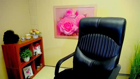 Luisa online show from 01-13-25, 08:58