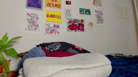 Snapshot of timewith_sebas chatting on 05-21-26, 12:39 salem online show from 05-21-26, 12:39