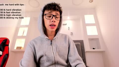 Timothy 21 years old online show from 12-10-24, 07:37