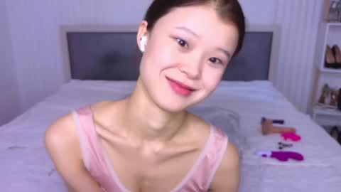 Snapshot of tina__kim chatting on 01-15-25, 08:09 tina__kim online show from 01-15-25, 08:09