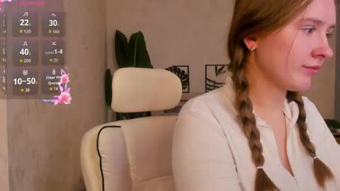 Stella online show from 04-14-26, 08:31