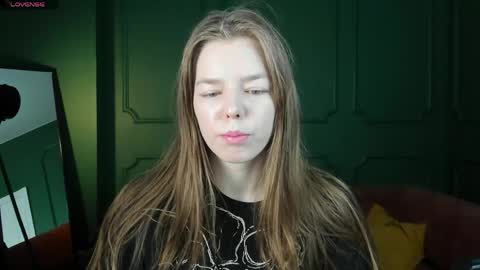 tina_tayllor__ online show from 03-22-26, 08:45