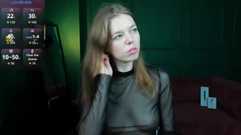 tina_tayllor__ online show from 06-04-26, 09:32
