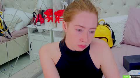 Snapshot of tinabrook chatting on 09-24-25, 03:32 Tina online show from 09-24-25, 03:32