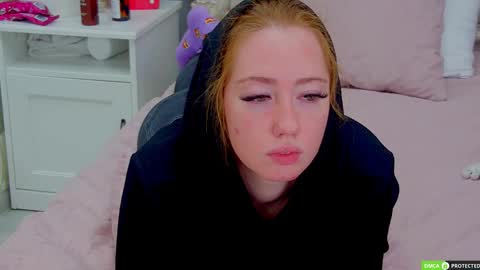 Snapshot of tinabrook chatting on 09-30-25, 04:06 Tina online show from 09-30-25, 04:06