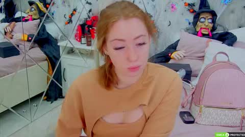 Snapshot of tinabrook chatting on 10-28-25, 03:54 Tina online show from 10-28-25, 03:54