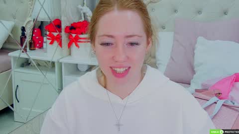 Snapshot of tinabrook chatting on 11-11-25, 03:50 Tina online show from 11-11-25, 03:50