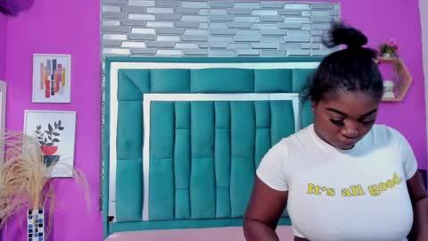 Snapshot of tinajones20 chatting on 10-07-25, 01:08 Tina online show from 10-07-25, 01:08