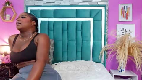 Snapshot of tinajones20 chatting on 05-16-26, 01:10 Tina online show from 05-16-26, 01:10