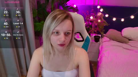 tinasiner online show from 01-12-25, 02:09