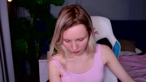 tinasiner online show from 01-14-25, 05:23