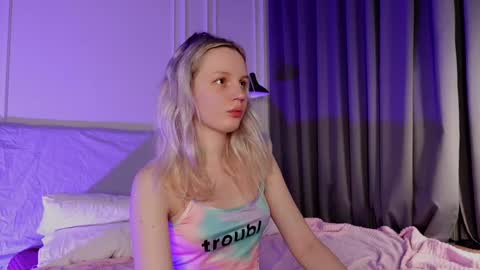 tinasiner online show from 02-19-25, 05:16