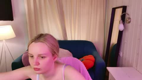 tinasiner online show from 06-08-26, 02:28