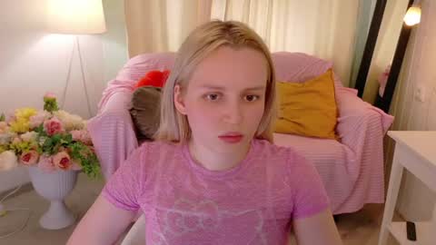tinasiner online show from 07-28-26, 01:54