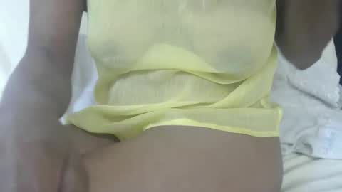 Snapshot of tinaxxxpetite chatting on 12-04-25, 02:26 Tina online show from 12-04-25, 02:26