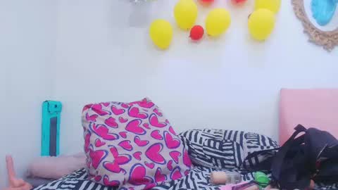 tinkerbell online show from 10-02-25, 07:21