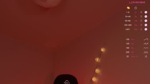 Snapshot of tinkerdinky chatting on 03-04-25, 02:10 Polly online show from 03-04-25, 02:10