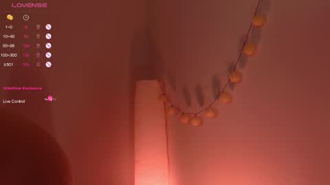 Snapshot of tinkerdinky chatting on 09-20-25, 11:39 Polly online show from 09-20-25, 11:39