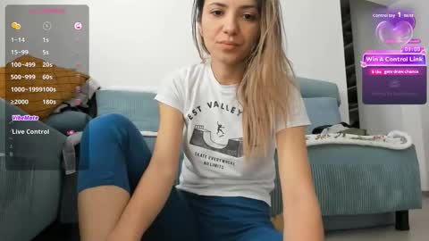 Snapshot of tinna21 chatting on 03-16-26, 10:30 tinna21 online show from 03-16-26, 10:30