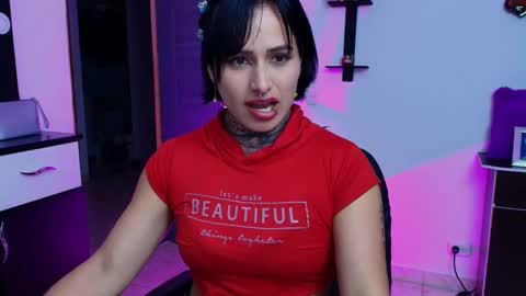 I AM BELLA  ----------- follow my  IG  TINNS 69 online show from 01-09-25, 02:22