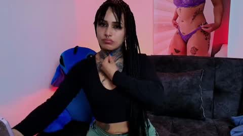 I AM BELLA  ----------- follow my  IG  TINNS 69 online show from 02-13-25, 11:58