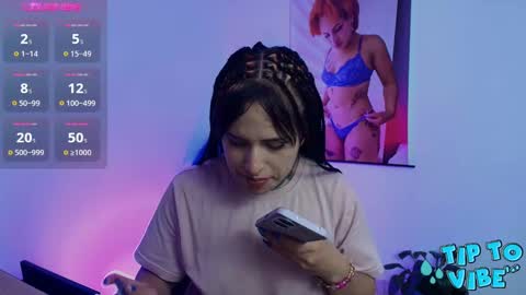 I AM BELLA  ----------- follow my  IG  TINNS 69 online show from 02-18-25, 01:54