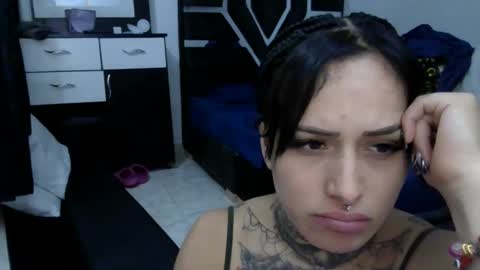 I AM BELLA  ----------- follow my  IG  TINNS 69 online show from 03-01-25, 10:53