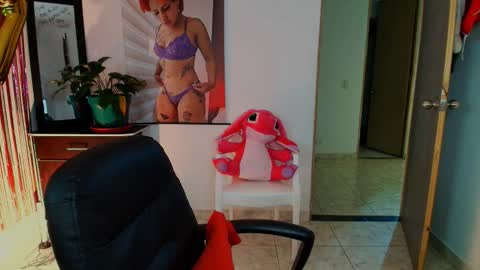 I AM BELLA  ----------- follow my  IG  TINNS 69 online show from 09-24-25, 02:26