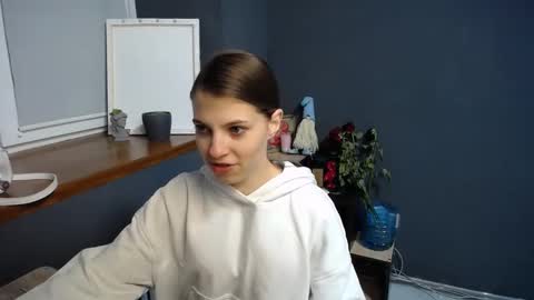 Gloria online show from 03-05-25, 07:27