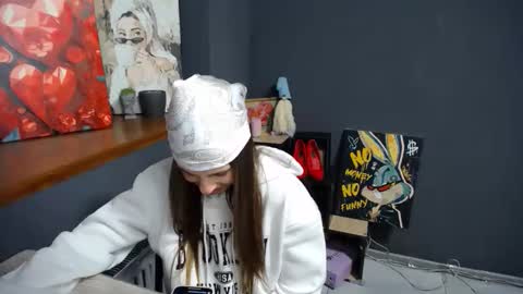 Gloria online show from 09-16-25, 06:47