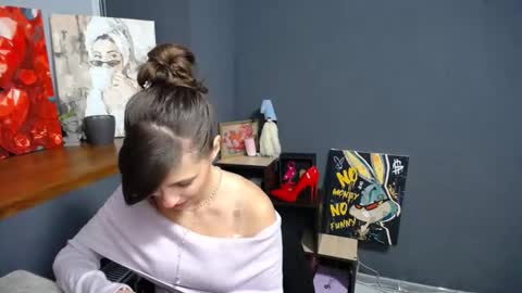 Gloria online show from 10-01-25, 06:41