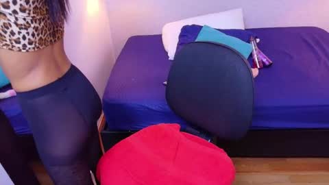 Snapshot of tiny_sarah1 chatting on 03-29-26, 07:08 tiny_sarah1 online show from 03-29-26, 07:08