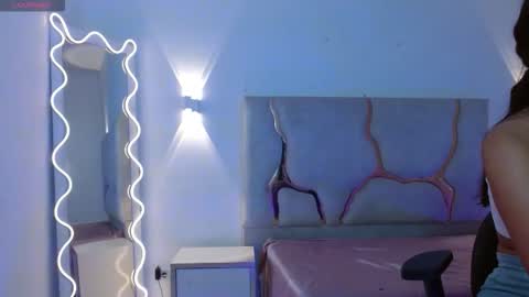 tiny_tay online show from 03-01-26, 01:35