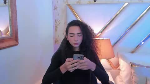 Thomm  Independent Model online show from 07-26-26, 06:04