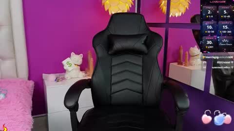 Snapshot of tiny_vixen_ chatting on 02-21-25, 07:43 tiny_vixen_ online show from 02-21-25, 07:43