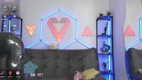 Snapshot of tiny_vixen_ chatting on 09-08-25, 02:27 tiny_vixen_ online show from 09-08-25, 02:27