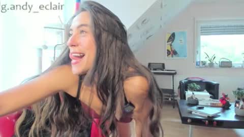 Snapshot of tiny_williams chatting on 09-18-25, 06:48 Tiny online show from 09-18-25, 06:48