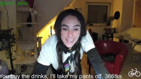 Snapshot of tiny_williams chatting on 01-05-26, 06:55 Tiny online show from 01-05-26, 06:55