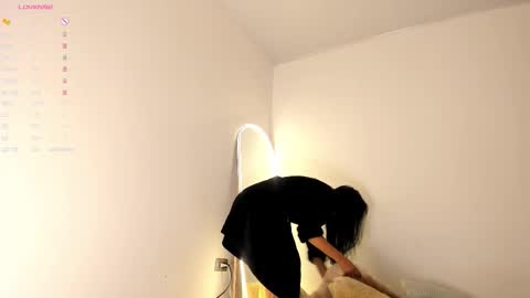 Snapshot of tinymoon_ chatting on 10-06-25, 03:37 Luna online show from 10-06-25, 03:37