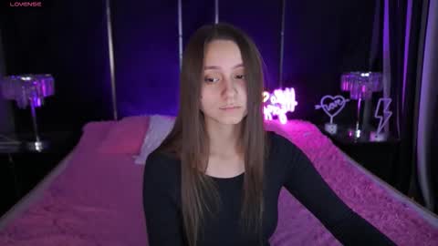 tinynataliee online show from 12-02-25, 03:51