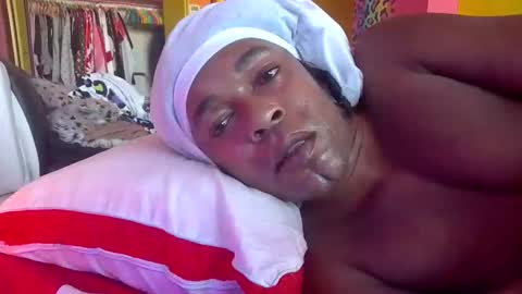 Snapshot of tinypoodledick chatting on 03-10-26, 12:10 littledpoodledick online show from 03-10-26, 12:10