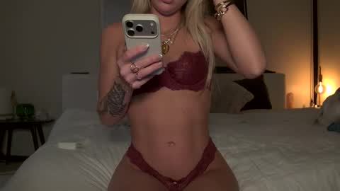 tinytayy online show from 02-21-26, 03:18