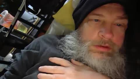 Snapshot of tinytim22992 chatting on 04-25-26, 01:14 tinytim22992 online show from 04-25-26, 01:14
