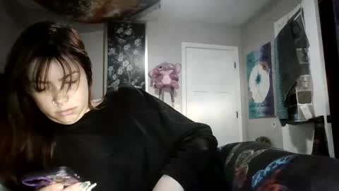 Snapshot of tinytittiexx chatting on 04-20-26, 02:31 tinytittiexx online show from 04-20-26, 02:31