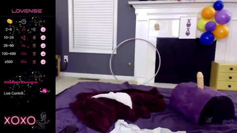 V - Read the bio please thanks. online show from 03-10-25, 01:56