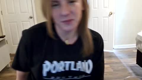 Snapshot of tinywithtiddies chatting on 01-14-26, 04:51 tinywithtiddies online show from 01-14-26, 04:51