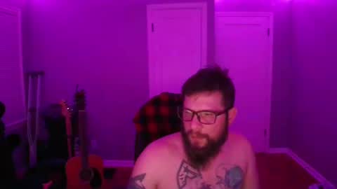 Snapshot of tippertonight chatting on 10-16-25, 05:19 tippertonight online show from 10-16-25, 05:19