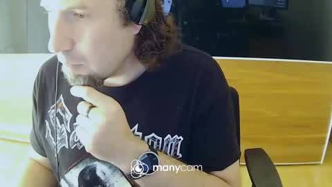 Snapshot of tirolerboy27 chatting on 11-11-25, 01:11 Tirolerboy27 online show from 11-11-25, 01:11